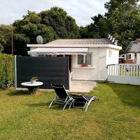 Le Moustic Villa Léon Exteriör bild